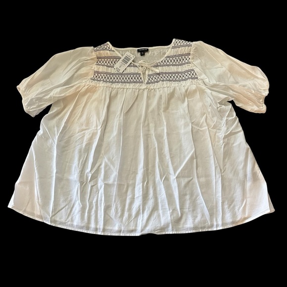 TORRID 00 XL 0X White Cotton Blouse Black Stitch Detail R $49 - Picture 8 of 11